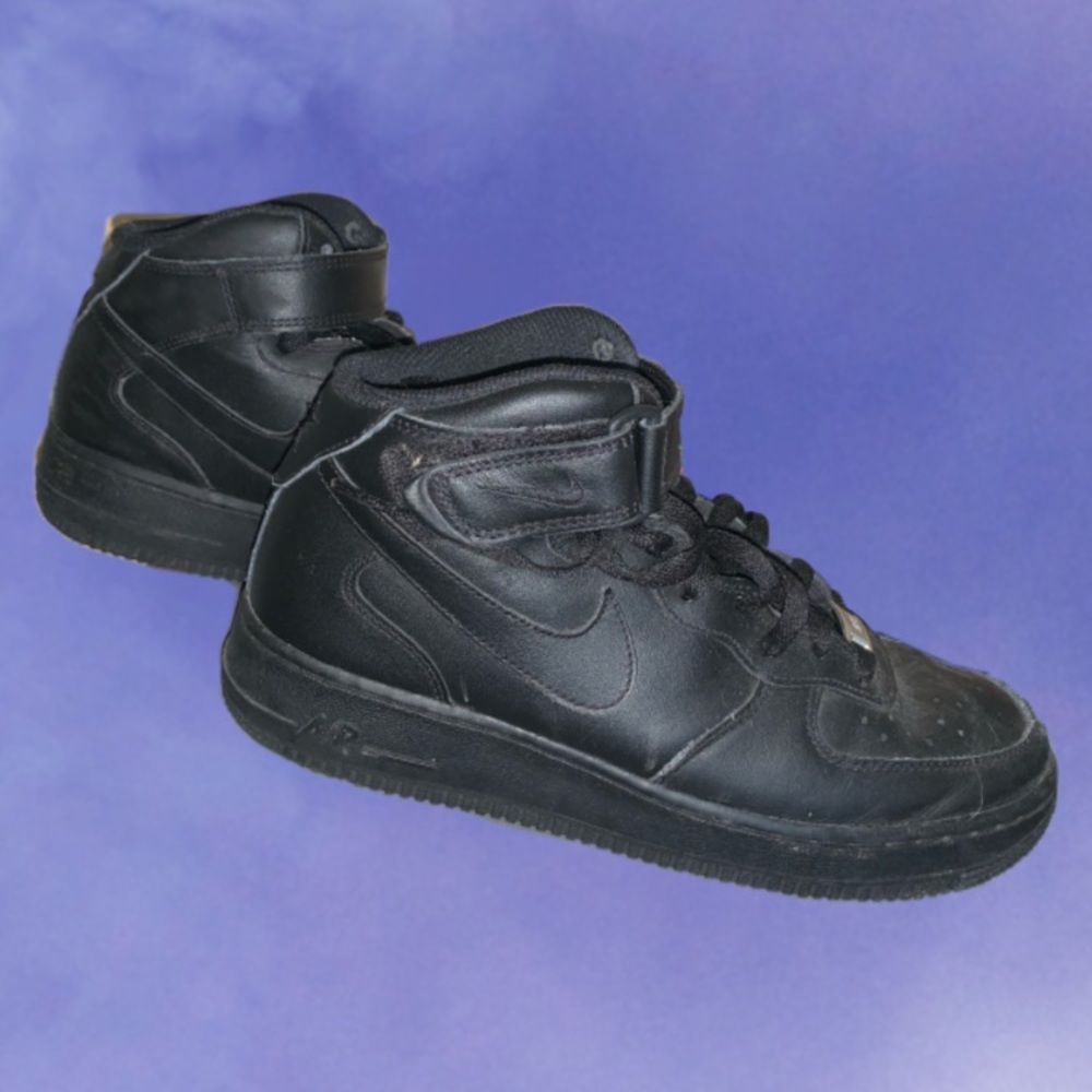 Nike Air Force 1 Mid Shoes